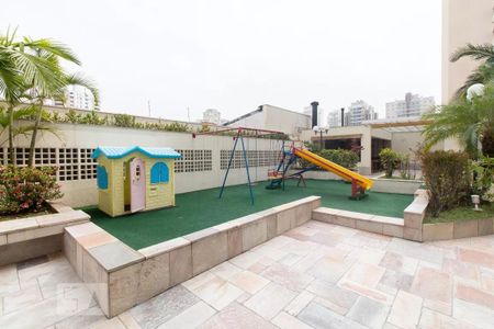 Apartamento à venda com 160m², 3 quartos e 3 vagas Apartamento à venda com 160m², 3 quartos e 3 vagasÁrea comum - Playground
