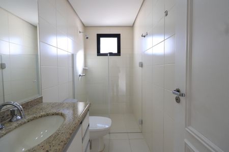 Apartamento à venda com 160m², 3 quartos e 3 vagasBanheiro da Suíte 1