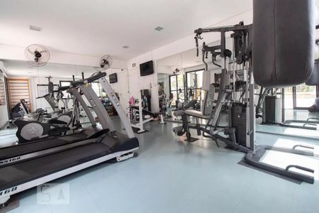 Apartamento à venda com 160m², 3 quartos e 3 vagas Apartamento à venda com 160m², 3 quartos e 3 vagasÁrea comum - Academia