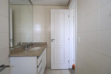 Apartamento à venda com 160m², 3 quartos e 3 vagasBanheiro da Suíte 2