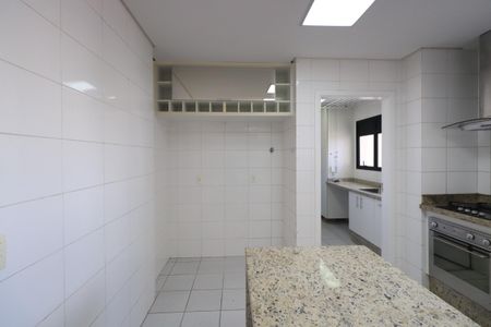 Apartamento à venda com 160m², 3 quartos e 3 vagasCozinha