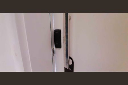 Apartamento à venda com 78m², 2 quartos e 2 vagas Apartamento à venda com 78m², 2 quartos e 2 vagasFechadura Eletrônica