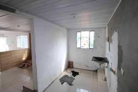 Casa para alugar com 80m², 2 quartos e 1 vagaÁrea de Serviço
