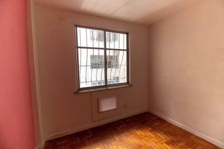 Apartamento para alugar com 100m², 2 quartos e 1 vaga Apartamento para alugar com 100m², 2 quartos e 1 vagaQuarto