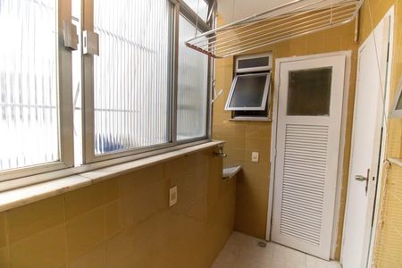 Apartamento para alugar com 100m², 2 quartos e 1 vaga Apartamento para alugar com 100m², 2 quartos e 1 vagaÁrea de Serviço
