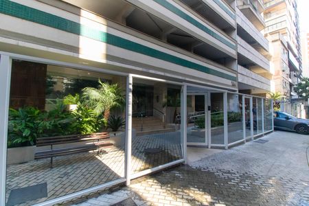 Apartamento para alugar com 100m², 2 quartos e 1 vaga Apartamento para alugar com 100m², 2 quartos e 1 vagaFachada