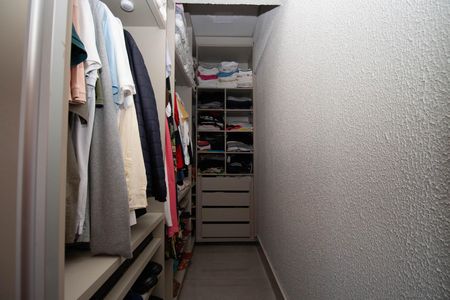 Apartamento à venda com 140m², 3 quartos e 1 vagaCloset do Quarto 2