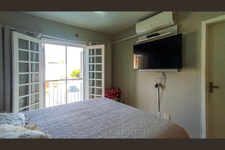 Casa de condomínio à venda com 161m², 3 quartos e 1 vaga Casa de condomínio à venda com 161m², 3 quartos e 1 vagaSuite