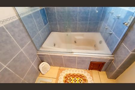 Casa de condomínio à venda com 161m², 3 quartos e 1 vaga Casa de condomínio à venda com 161m², 3 quartos e 1 vagaBanheiro suite
