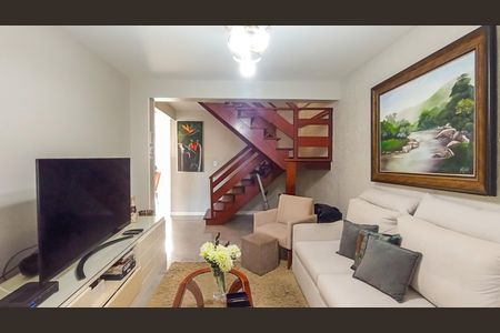 Casa de condomínio à venda com 161m², 3 quartos e 1 vaga Casa de condomínio à venda com 161m², 3 quartos e 1 vagaSala