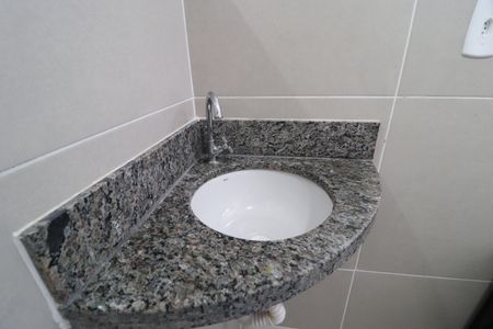Apartamento para alugar com 60m², 2 quartos e 1 vagaBanheiro do Quarto 1