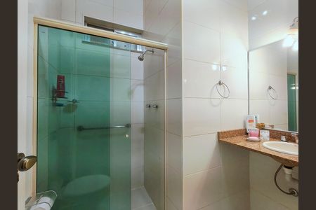 Apartamento para alugar com 52m², 2 quartos e sem vagaBanheiro Corredor