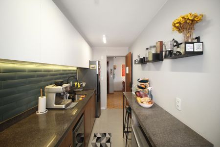 Apartamento à venda com 84m², 2 quartos e sem vagaCozinha