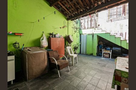 Casa à venda com 270m², 4 quartos e 4 vagas