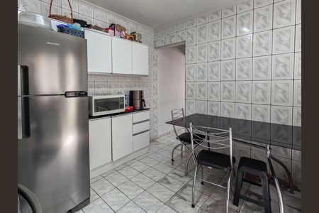 Casa à venda com 270m², 4 quartos e 4 vagas