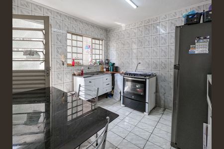Casa à venda com 270m², 4 quartos e 4 vagas