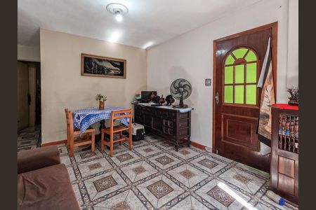 Casa à venda com 270m², 4 quartos e 4 vagas