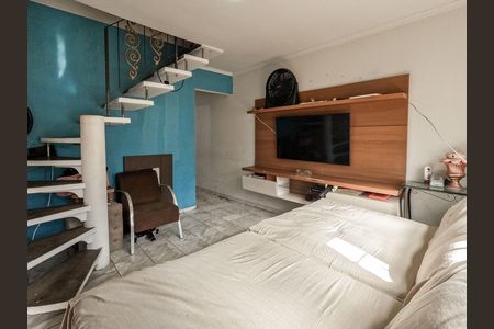 Casa à venda com 4 quartos, 270m² em Jardim Marisa, São Paulo