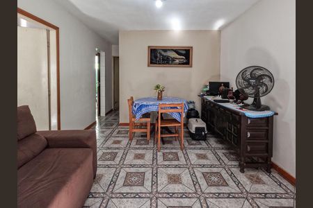 Casa à venda com 270m², 4 quartos e 4 vagas