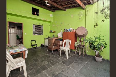 Casa à venda com 270m², 4 quartos e 4 vagas