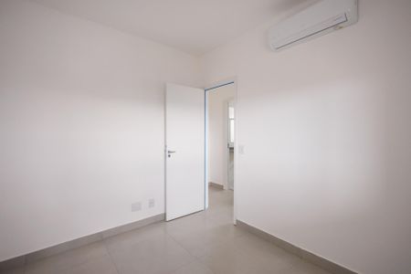 Apartamento para alugar com 81m², 3 quartos e 2 vagas Apartamento para alugar com 81m², 3 quartos e 2 vagasQuarto 2