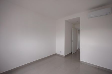 Apartamento para alugar com 81m², 3 quartos e 2 vagas Apartamento para alugar com 81m², 3 quartos e 2 vagasSuíte