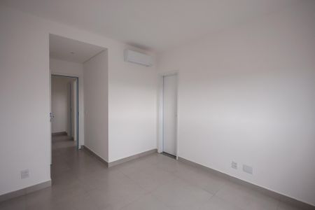 Apartamento para alugar com 81m², 3 quartos e 2 vagas Apartamento para alugar com 81m², 3 quartos e 2 vagasSuíte
