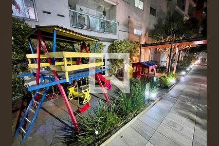 Apartamento para alugar com 63m², 2 quartos e 1 vaga Apartamento para alugar com 63m², 2 quartos e 1 vagaÁrea comum - Playground