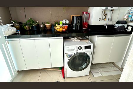 Apartamento para alugar com 63m², 2 quartos e 1 vaga Apartamento para alugar com 63m², 2 quartos e 1 vagaÁrea de Serviço