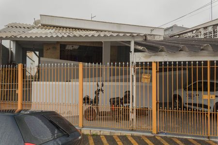Fachada de casa à venda com 5 quartos, 490m² em Baeta Neves, São Bernardo do Campo
