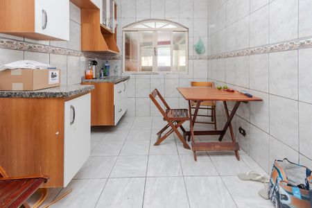Casa para alugar com 139m², 2 quartos e 2 vagasCozinha