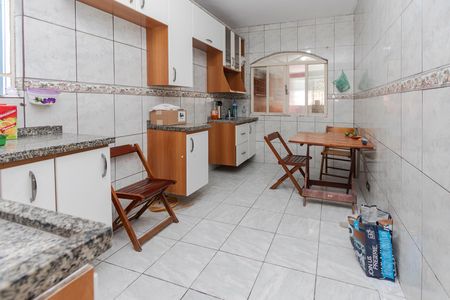 Casa para alugar com 139m², 2 quartos e 2 vagasCozinha