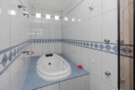 Casa para alugar com 139m², 2 quartos e 2 vagasBanheiro da Suíte
