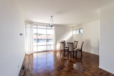 Apartamento para alugar com 2 quartos, 94m² em Bacacheri, Curitiba