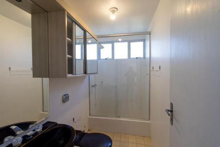 Banheiro Social de apartamento para alugar com 2 quartos, 94m² em Bacacheri, Curitiba