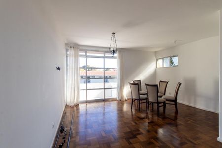 Apartamento para alugar com 94m², 2 quartos e 1 vaga Apartamento para alugar com 94m², 2 quartos e 1 vagaSala