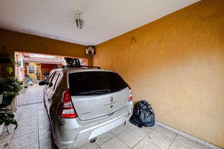 Casa à venda com 232m², 3 quartos e 4 vagas Casa à venda com 232m², 3 quartos e 4 vagasGaragem