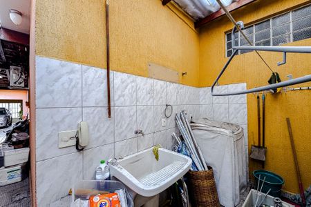 Casa à venda com 232m², 3 quartos e 4 vagas Casa à venda com 232m², 3 quartos e 4 vagasÁrea externa