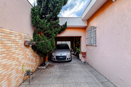 Casa à venda com 232m², 3 quartos e 4 vagas Casa à venda com 232m², 3 quartos e 4 vagasGaragem