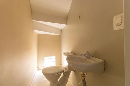 Lavabo de casa de condomínio para alugar com 2 quartos, 61m² em Lajeado, Cotia