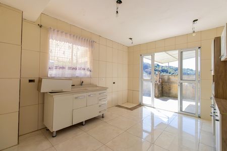 Casa de condomínio para alugar com 61m², 2 quartos e 2 vagas Casa de condomínio para alugar com 61m², 2 quartos e 2 vagasCozinha