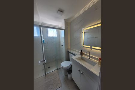 Apartamento à venda com 65m², 2 quartos e 1 vaga Apartamento à venda com 65m², 2 quartos e 1 vagaBanheiro