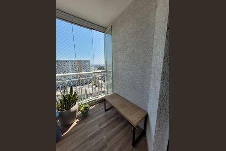 Apartamento à venda com 65m², 2 quartos e 1 vaga Apartamento à venda com 65m², 2 quartos e 1 vagaVaranda