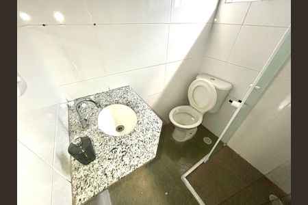 Casa de condomínio para alugar com 60m², 2 quartos e 1 vagaBanheiro