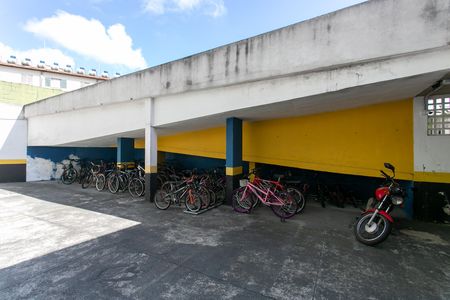 Apartamento à venda com 48m², 2 quartos e 1 vaga Apartamento à venda com 48m², 2 quartos e 1 vagaÁrea comum - Bicicletário