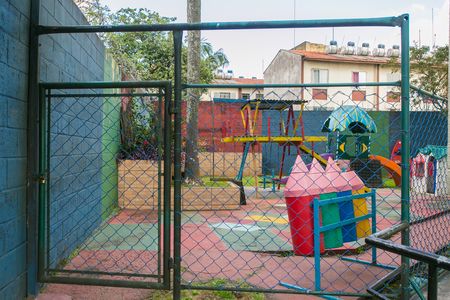 Apartamento à venda com 48m², 2 quartos e 1 vaga Apartamento à venda com 48m², 2 quartos e 1 vagaÁrea comum - Playground