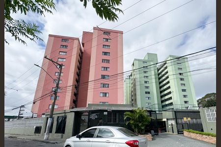 Apartamento à venda com 48m², 2 quartos e 1 vaga Apartamento à venda com 48m², 2 quartos e 1 vagaFachada