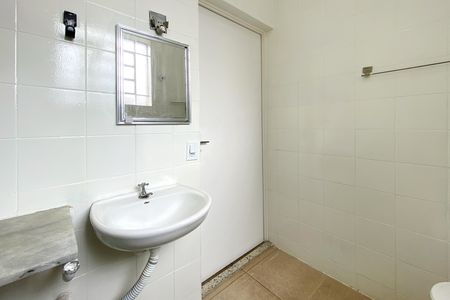 Apartamento para alugar com 60m², 1 quarto e sem vaga Apartamento para alugar com 60m², 1 quarto e sem vagaBanheiro da Suíte