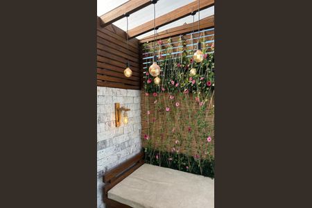 Casa para alugar com 100m², 3 quartos e 1 vaga Casa para alugar com 100m², 3 quartos e 1 vagaÁrea externa