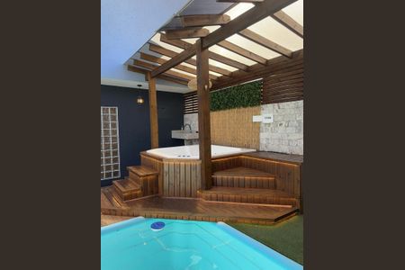 Casa para alugar com 100m², 3 quartos e 1 vaga Casa para alugar com 100m², 3 quartos e 1 vagaÁrea externa